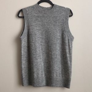 COS sweater vest size s